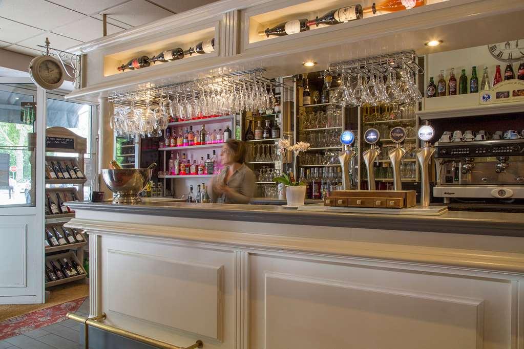 Brit Hotel Le Lion D'Or Chinon Restaurang bild