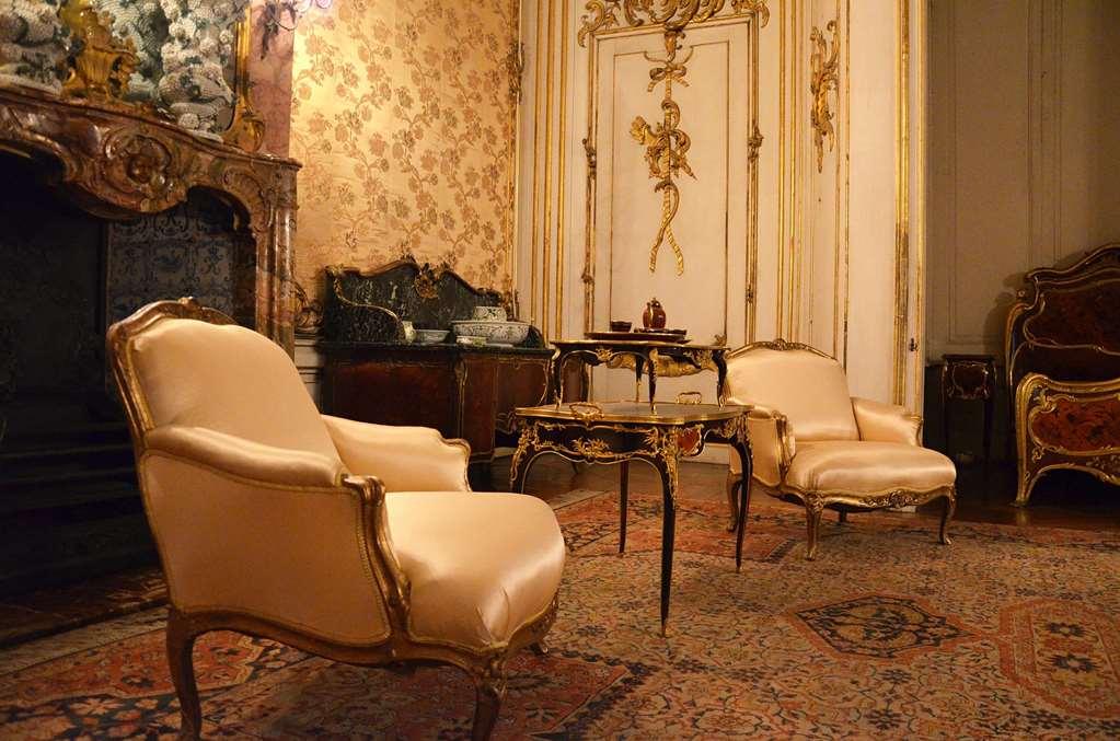 Brit Hotel Le Lion D'Or Chinon Rum bild