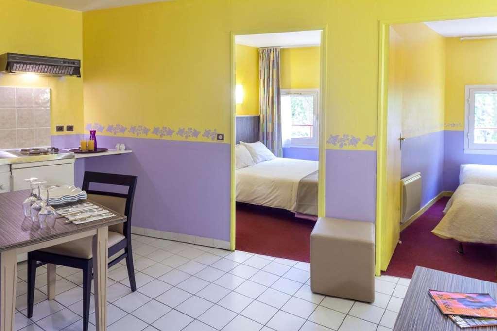 Brit Hotel Le Lion D'Or Chinon Rum bild