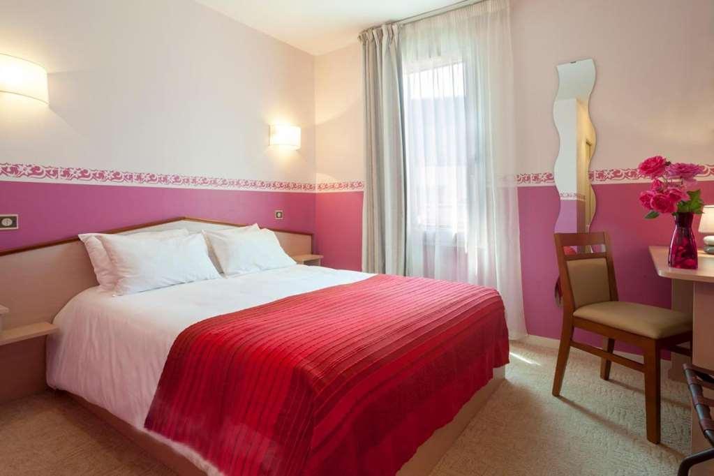 Brit Hotel Le Lion D'Or Chinon Rum bild
